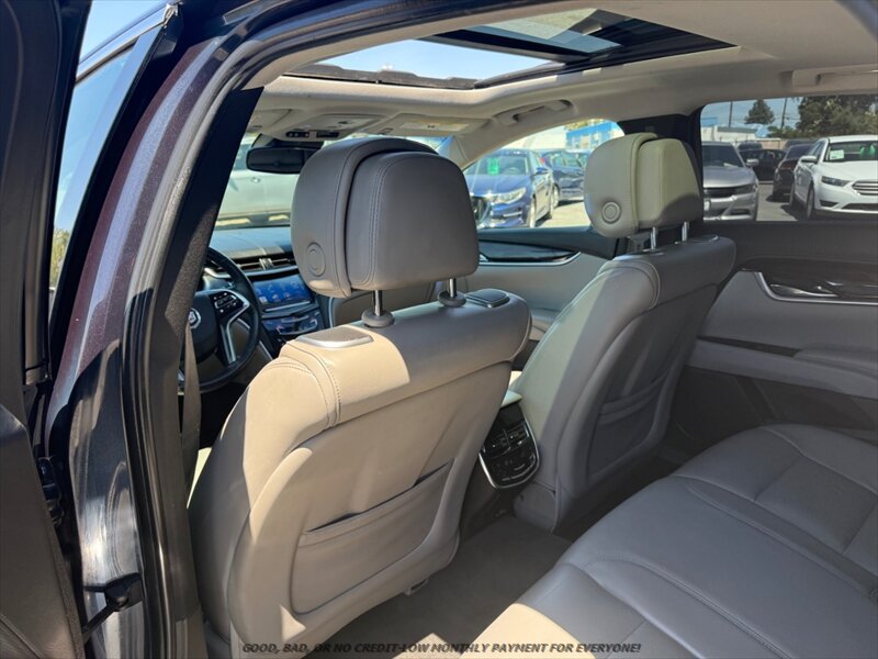 Used 2013 Cadillac XTS Premium FWD image 14