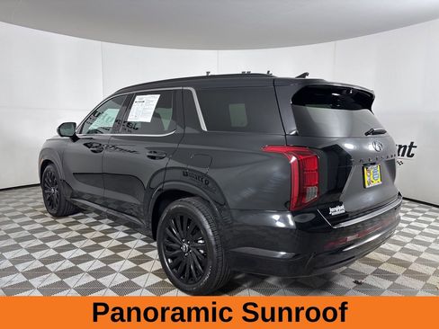 Used 2025 Hyundai Palisade Calligraphy image 7