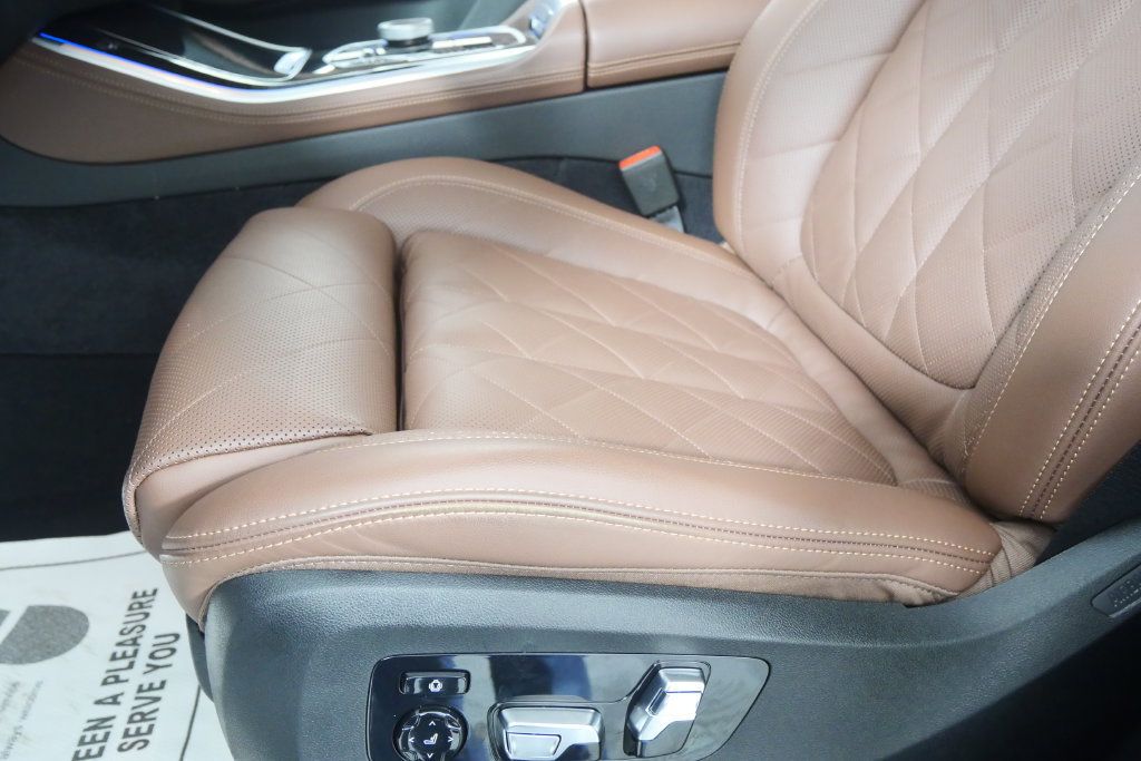 Certified 2026 BMW X5 M60i w/ Executive Package AWD/4WD image 9