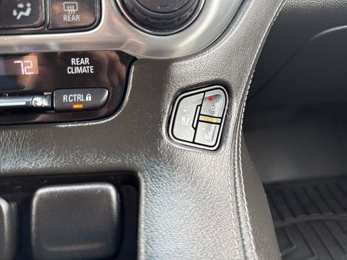 Used 2020 GMC Yukon XL SLT image 36