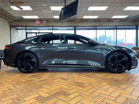 Used 2024 Lucid Air Touring image 7