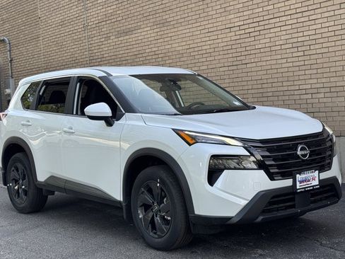 New 2026 Nissan Rogue SV AWD/4WD image 2