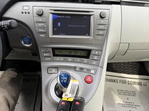 Used 2013 Toyota Prius Two FWD image 15