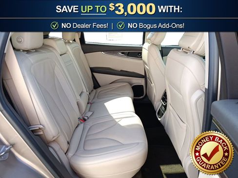 Used 2020 Lincoln Nautilus Reserve image 22
