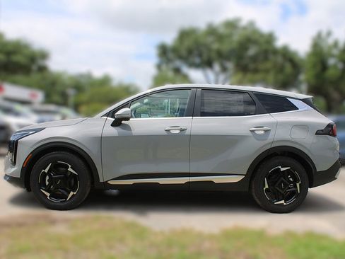 New 2026 Kia Sportage EX FWD image 14