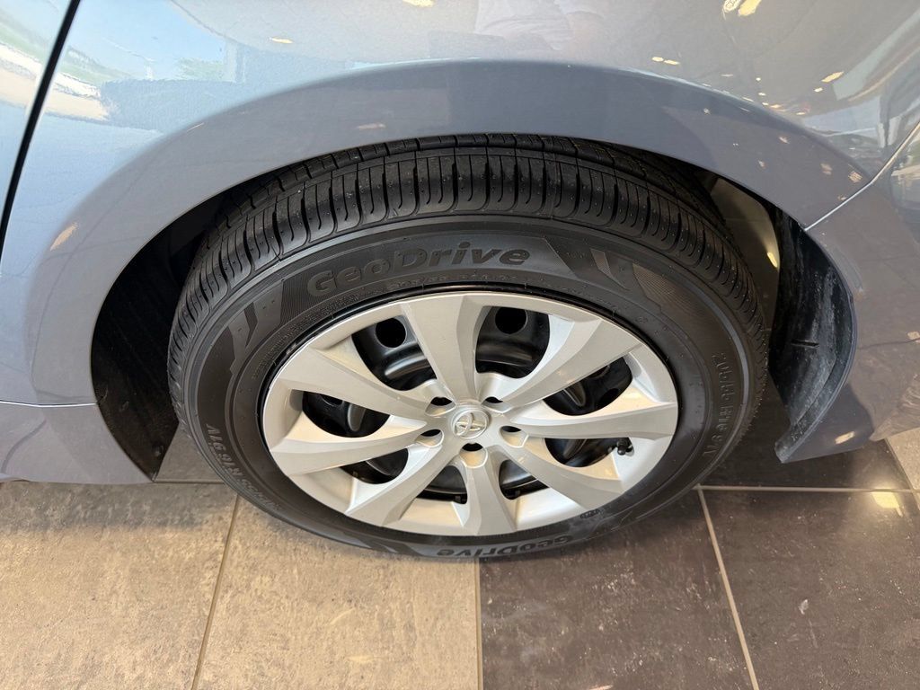 Certified 2024 Toyota Corolla LE FWD image 21