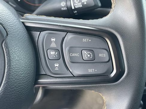 Used 2024 Jeep Wrangler Unlimited Sport AWD/4WD image 9