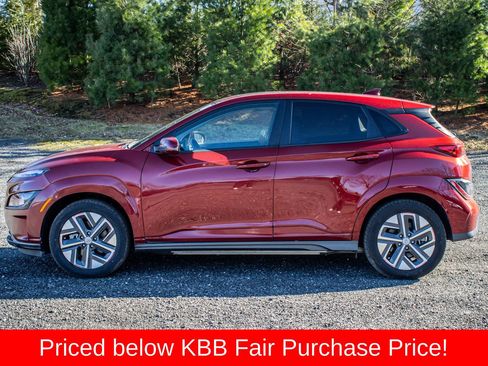 Used 2023 Hyundai Kona SEL FWD image 4