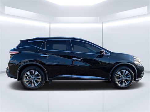 Used 2018 Nissan Murano SL w/ Moonroof Package image 2