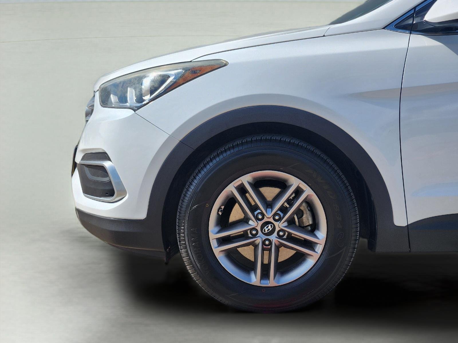 Used 2018 Hyundai Santa Fe Sport FWD image 9