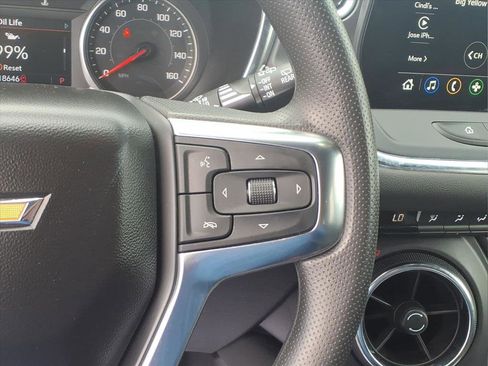 Used 2025 Chevrolet Blazer LT AWD/4WD image 12