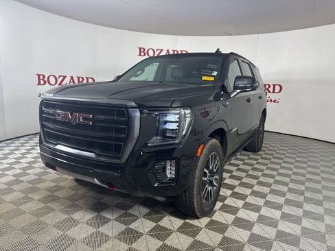 Used 2024 GMC Yukon AT4 w/ AT4 Premium Package image 4