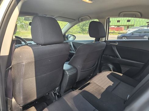 Used 2010 MAZDA MAZDA3 i Touring FWD image 23