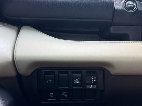 Used 2019 Subaru Ascent Limited AWD/4WD image 23