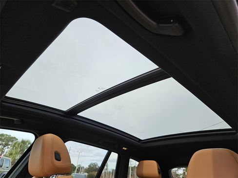 Used 2023 BMW X3 M40i image 17