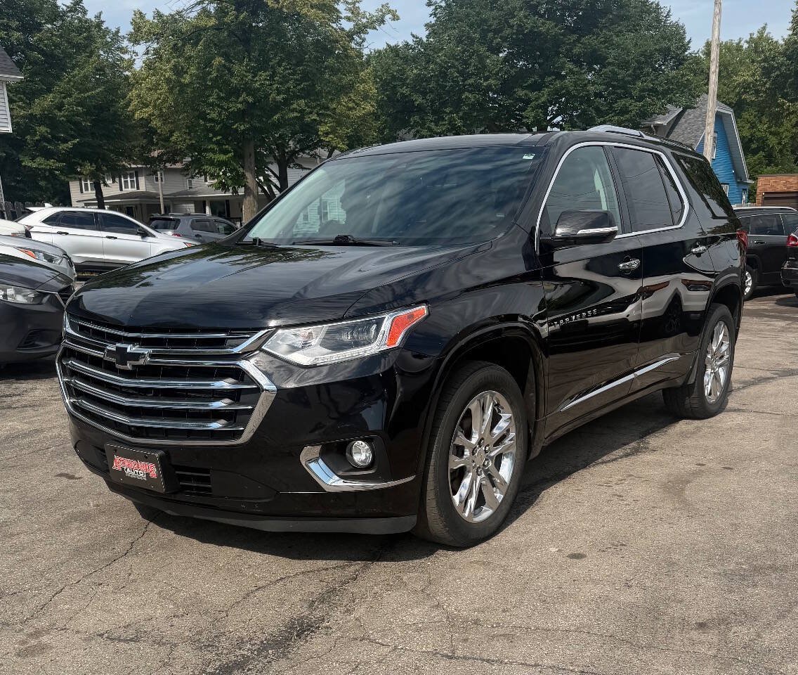 Used 2019 Chevrolet Traverse High Country w/ LPO, Floor Liner Package AWD/4WD image 2