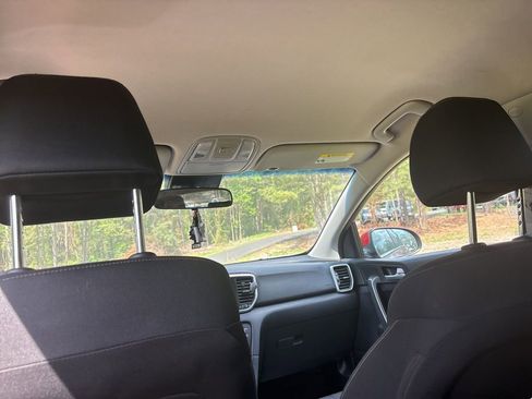 Used 2022 Kia Sportage LX FWD image 10