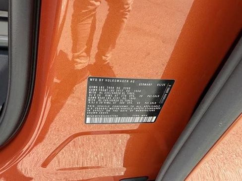 New 2025 Volkswagen ID. Buzz 1st Edition image 31