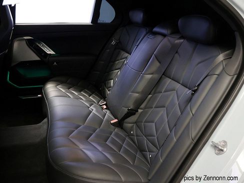 Certified 2024 BMW 760i xDrive w/ Premium Package 2 image 12