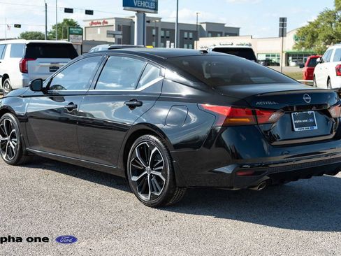 Used 2024 Nissan Altima 2.5 SR w/ SR Premium Package image 9