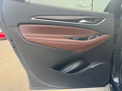 Used 2019 Buick Enclave Avenir w/ Avenir Technology Package AWD/4WD image 25