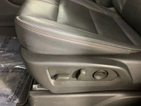 Used 2025 Chevrolet Suburban RST w/ Comfort Package image 15