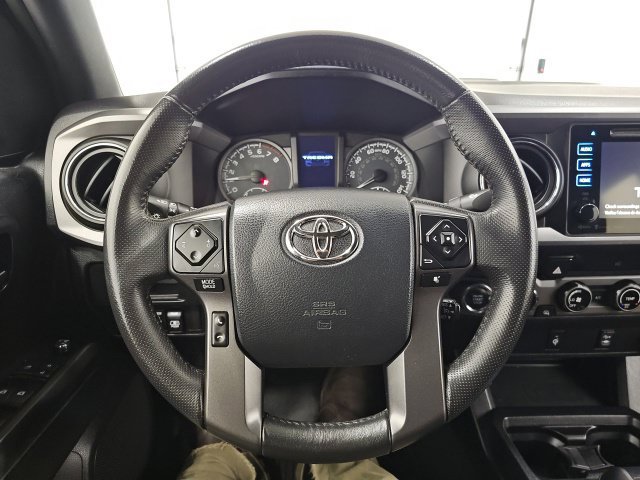 Used 2017 Toyota Tacoma TRD Sport w/ Tow Package (A/T) AWD/4WD image 21