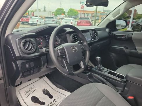 Used 2020 Toyota Tacoma SR AWD/4WD image 11