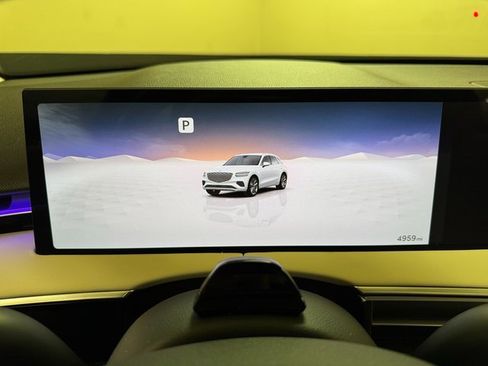 Used 2026 Genesis GV70 2.5T Select image 10