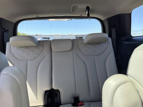 Used 2021 Hyundai Palisade Limited AWD/4WD image 19
