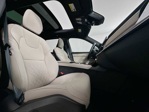 New 2026 Volvo XC90 B5 Plus image 27