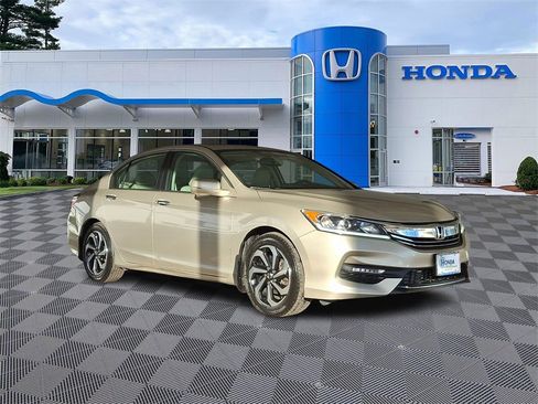 Certified 2017 Honda Accord EX-L image 1