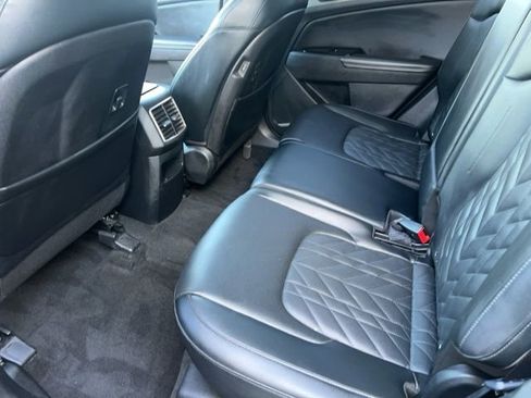Used 2023 Kia Sportage X-Line w/ X-Line Premium Package AWD/4WD image 17