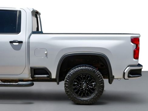 Used 2024 Chevrolet Silverado 2500 LTZ w/ LTZ Plus Package AWD/4WD image 11