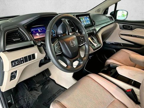 Used 2022 Honda Odyssey EX image 14