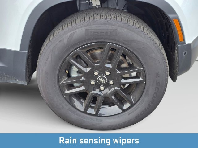 Used 2025 Land Rover Defender 110 S AWD/4WD image 10