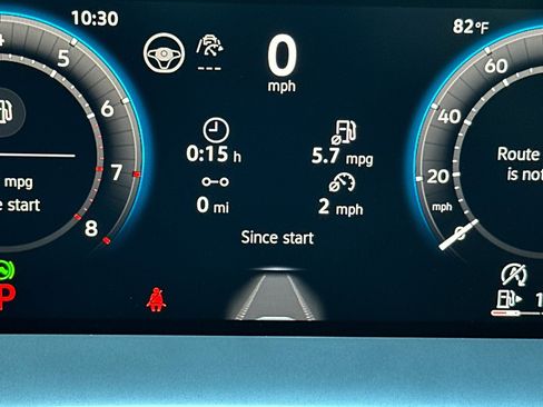 New 2025 Volkswagen Tiguan SE image 27