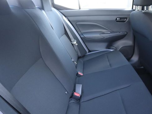 Used 2025 Nissan Versa S w/ Trunk Package image 39