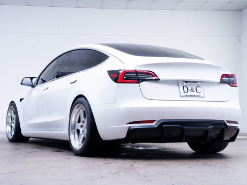 Used 2018 Tesla Model 3 Long Range AWD/4WD image 6