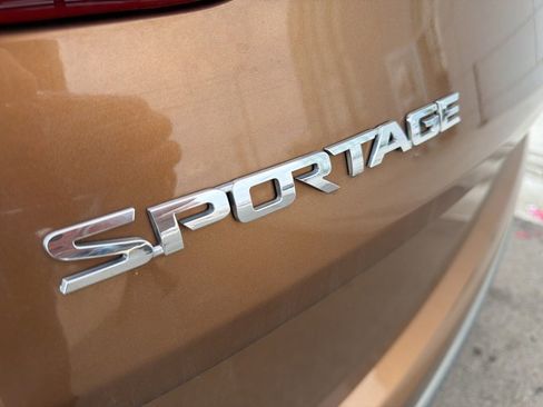 Certified 2020 Kia Sportage LX image 5