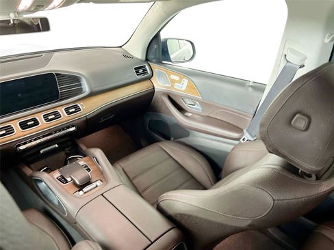 Used 2020 Mercedes-Benz GLS 450 4MATIC image 24
