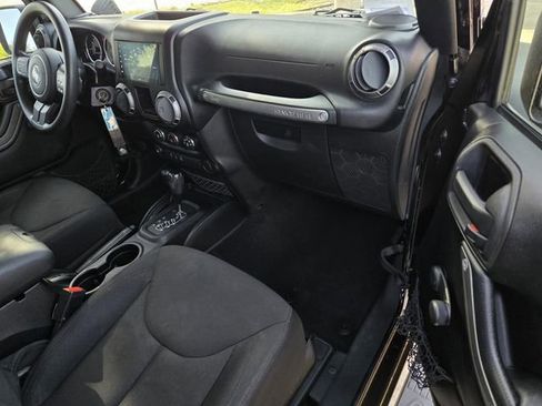 Used 2015 Jeep Wrangler Sport image 7