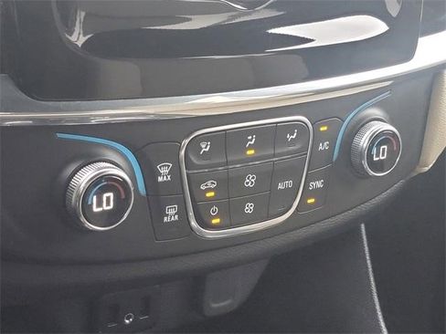 Certified 2023 Chevrolet Traverse LS image 28
