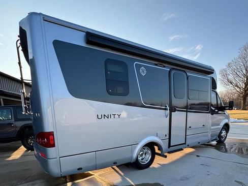 Used 2024 Mercedes-Benz Sprinter 3500 image 3