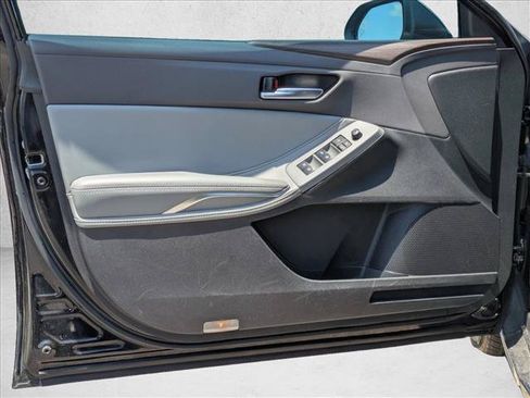 Used 2022 Toyota Avalon XLE w/ Moonroof Package FWD image 11