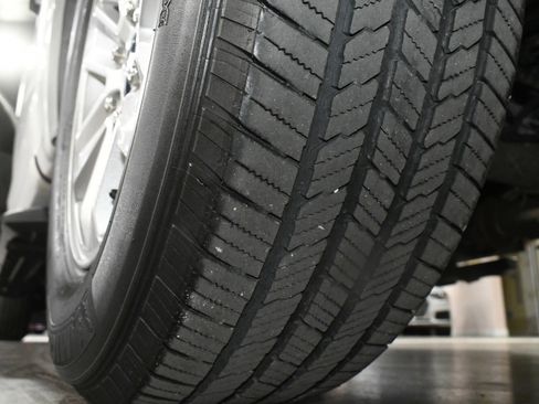 Used 2019 Ford F150 XLT image 72