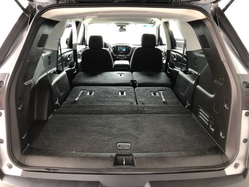 Used 2018 Chevrolet Traverse LS FWD image 10