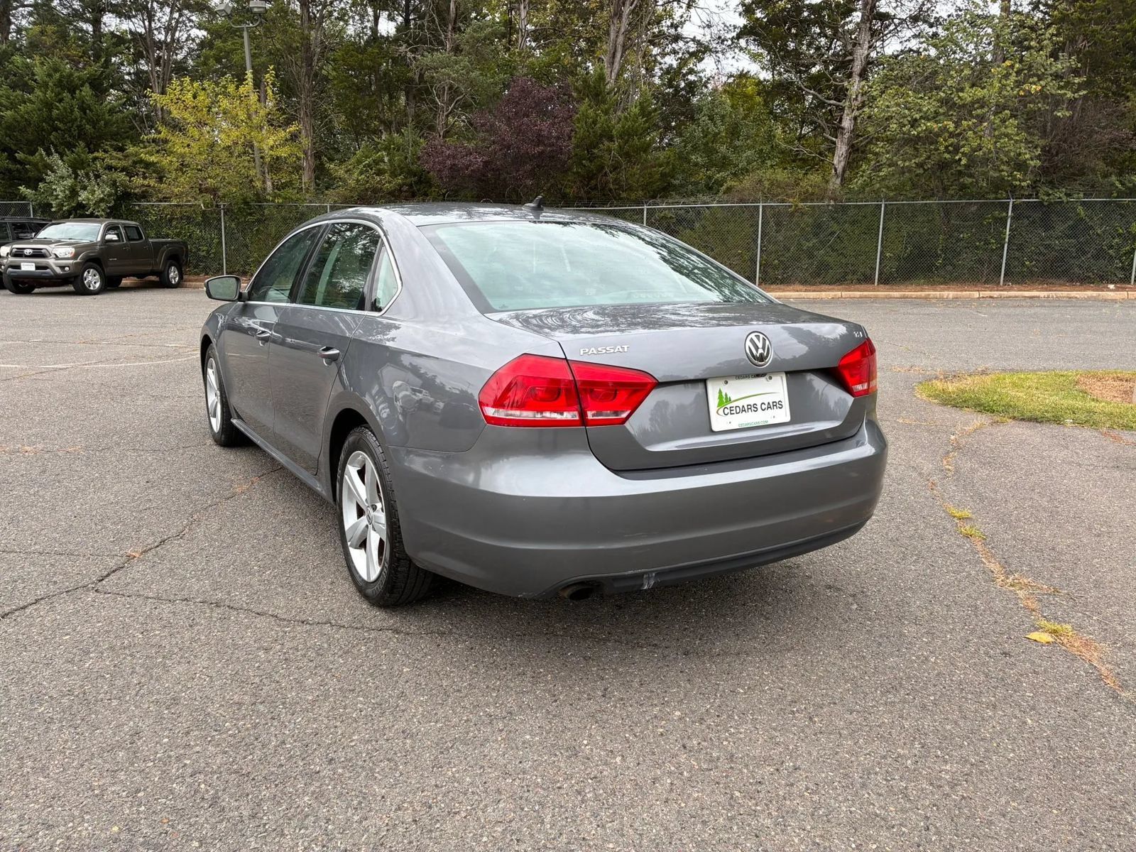 Used 2015 Volkswagen Passat 1.8T Limited Edition FWD image 5