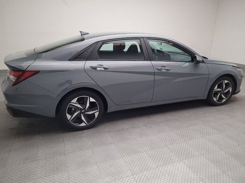 Used 2023 Hyundai Elantra SEL w/ Convenience Package image 10