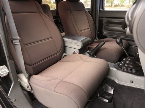 Used 2010 Jeep Wrangler Unlimited Sport image 13